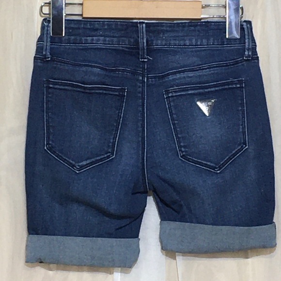 Guess jean shorts size 24 - Picture 4 of 5